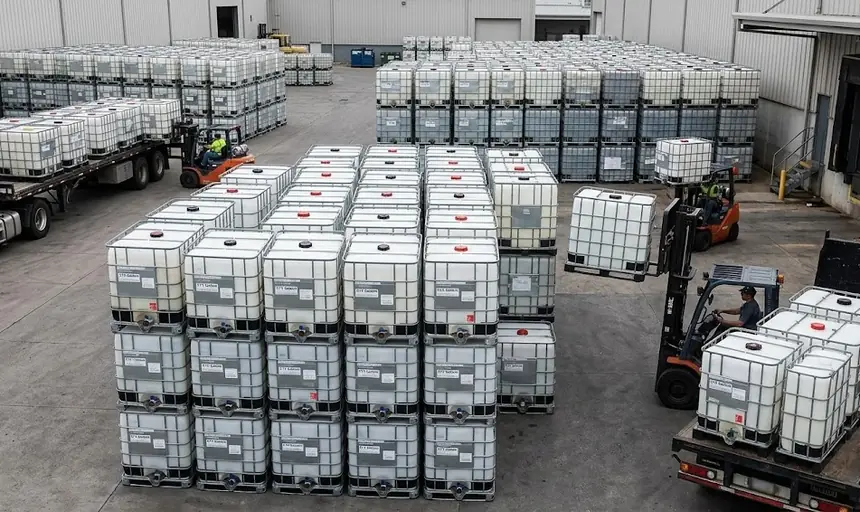 IBC tanks at our recycling facility ready for processing